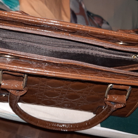 Brown Handbag - Picture 3 of 4